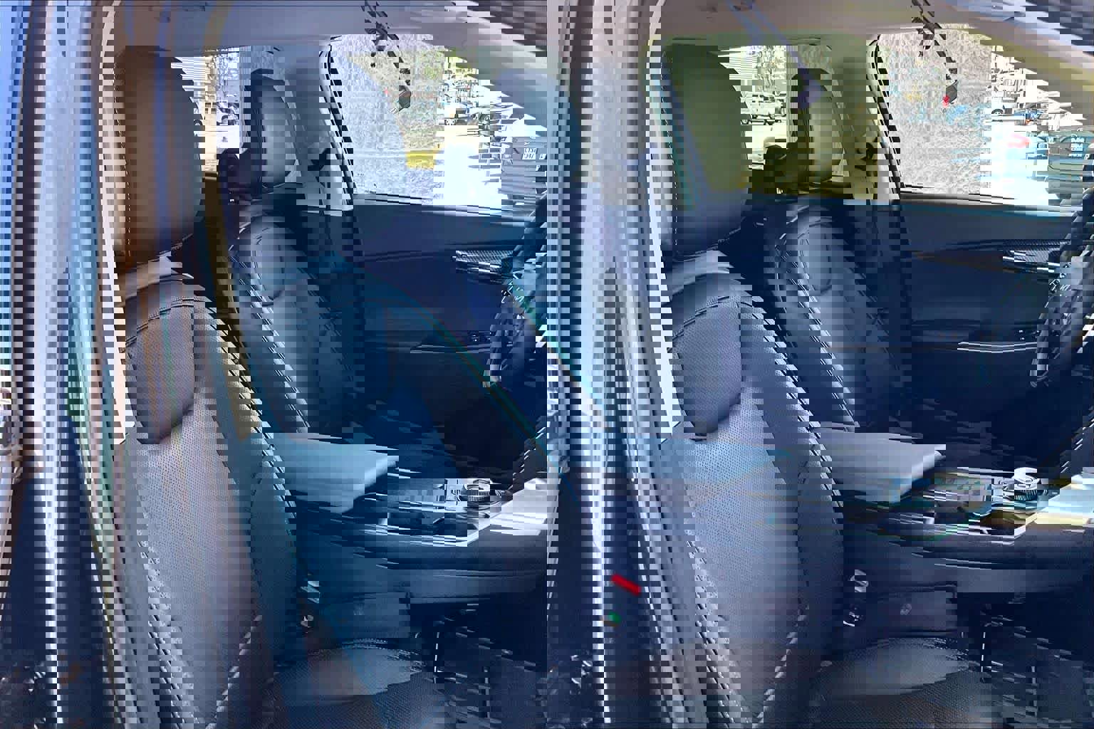 Used 2022 Kia EV6 Wind w/ Wind Technology Package AWD/4WD image 8