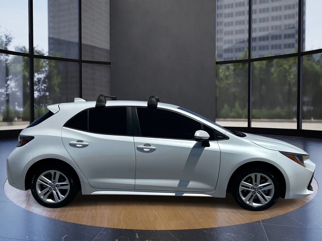 Used 2021 Toyota Corolla SE w/ Carpet Mat Package (TMS) FWD image 2