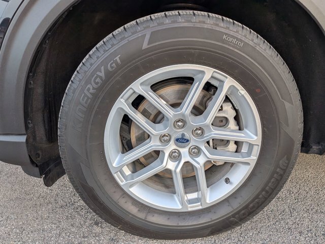Certified 2025 Ford Explorer Active AWD/4WD image 10