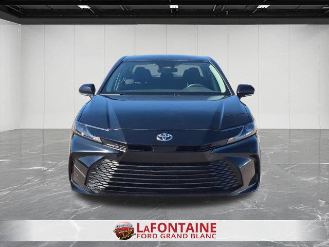 Used 2025 Toyota Camry LE FWD image 8