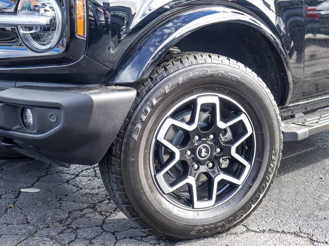 Certified 2024 Ford Bronco Outer Banks AWD/4WD image 3