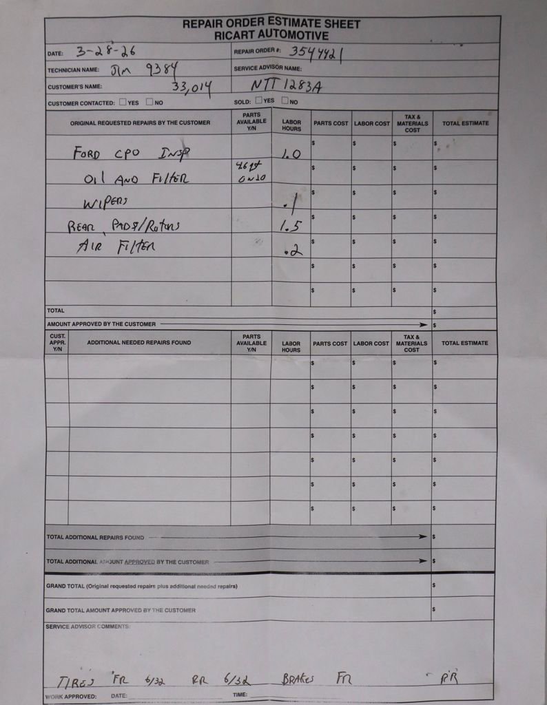 Used 2023 Volkswagen Taos SE w/ Panoramic Sunroof Package AWD/4WD image 12