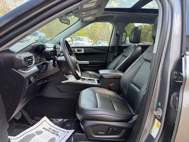 Certified 2023 Ford Explorer XLT w/ Equipment Group 202A image 16