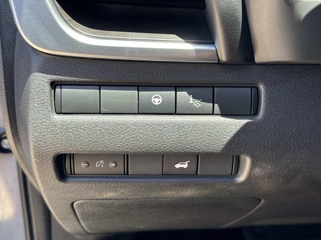 Used 2023 Nissan Rogue Platinum w/ Platinum Premium Package AWD/4WD image 20