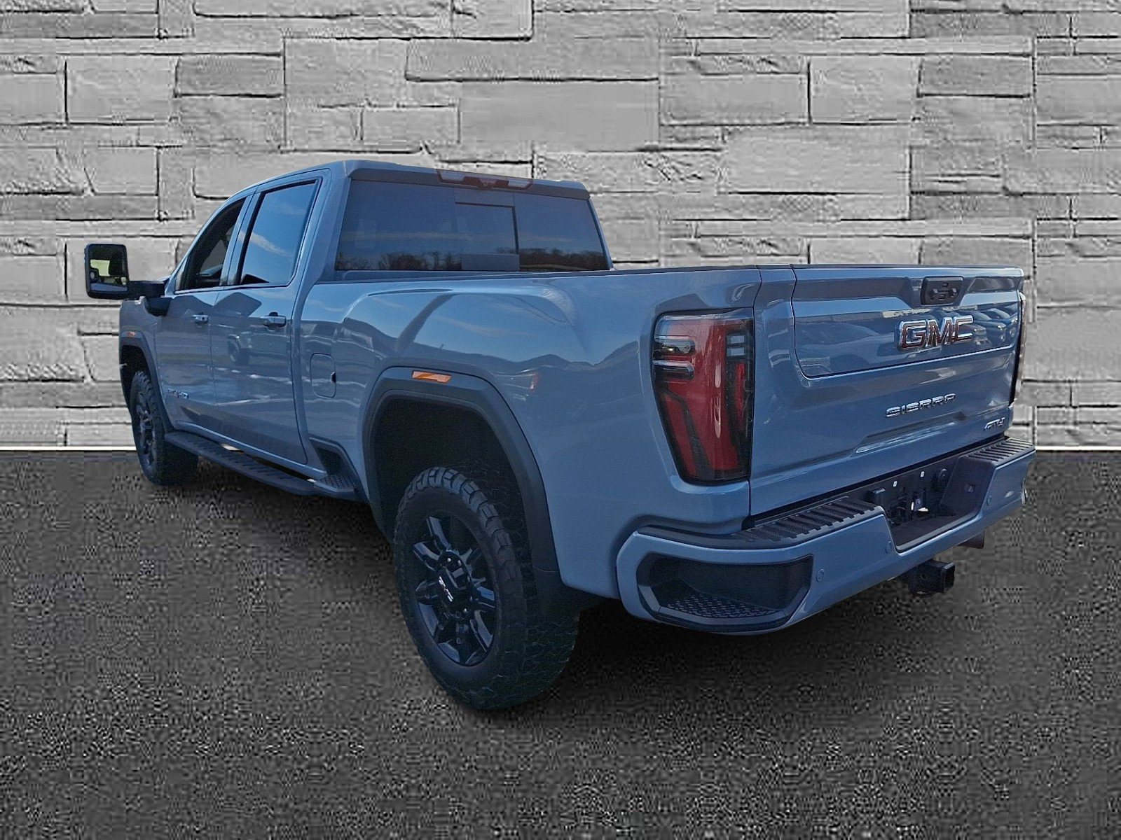 Used 2024 GMC Sierra 3500 AT4 w/ AT4 Premium Plus Package image 8