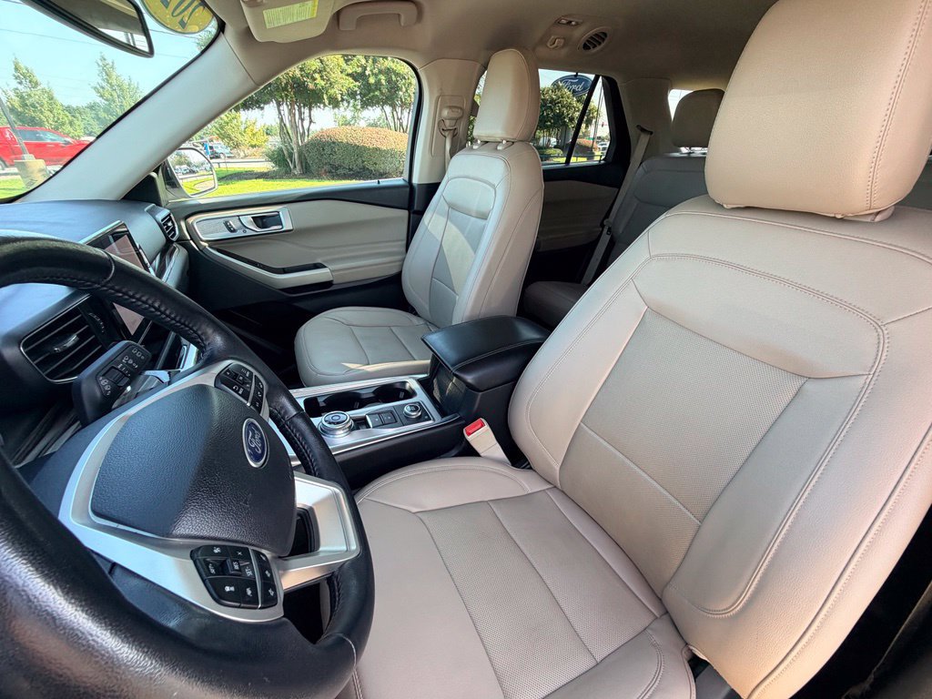 Certified 2023 Ford Explorer Limited AWD/4WD image 24