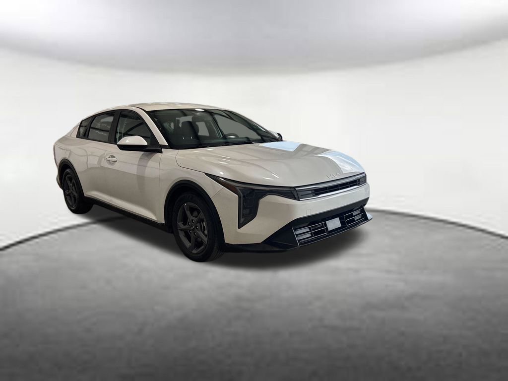 Used 2025 Kia K4 LXS FWD image 7