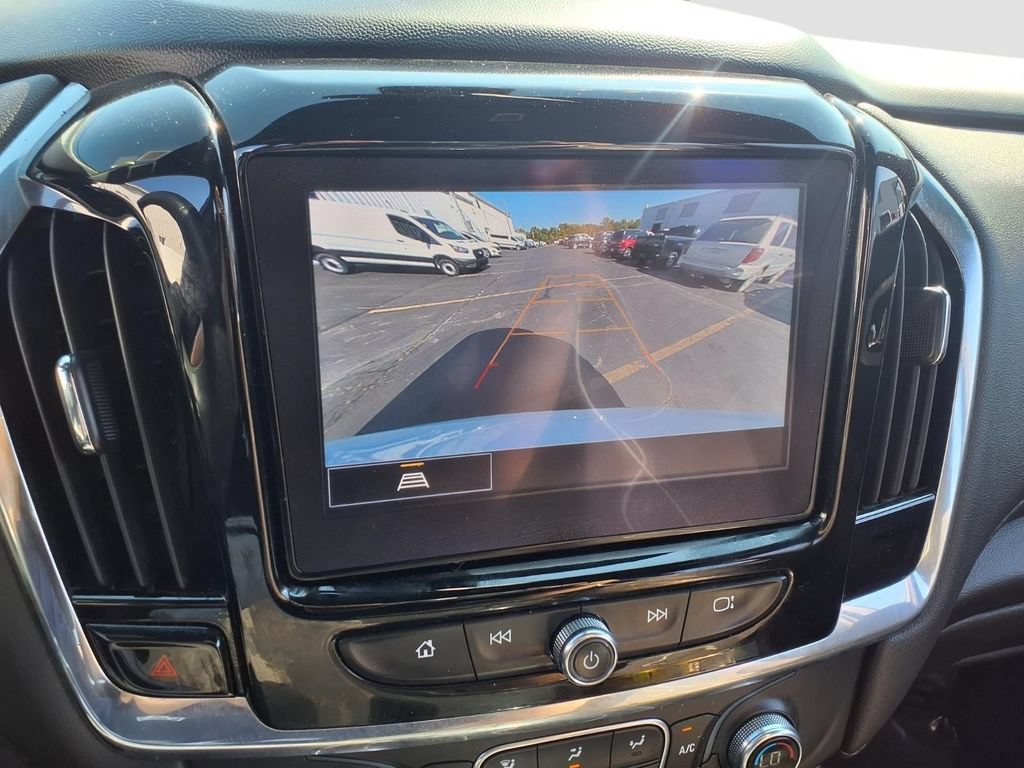 Used 2023 Chevrolet Traverse LT AWD/4WD image 11