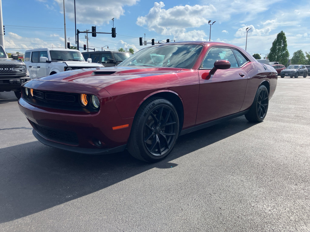 Used 2018 Dodge Challenger SXT Plus RWD image 2