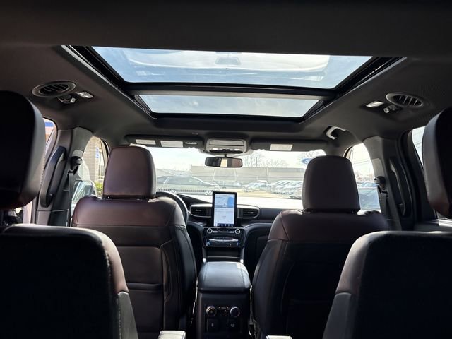 Certified 2022 Ford Explorer Platinum w/ Equipment Group 601A image 57