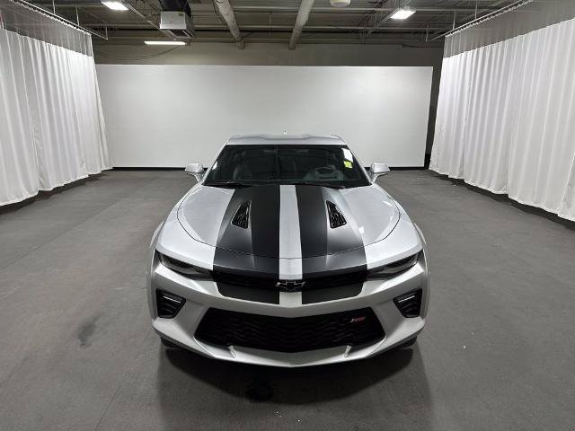 Used 2018 Chevrolet Camaro SS RWD image 2