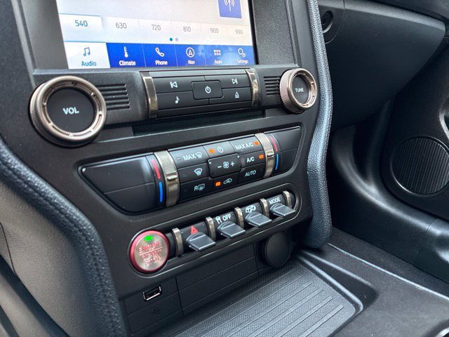 Certified 2021 Ford Mustang Shelby GT500 w/ Technology Package RWD image 35
