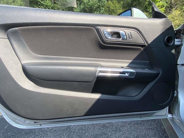 Certified 2017 Ford Mustang Coupe RWD image 17