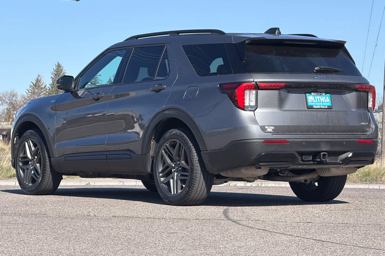 Certified 2025 Ford Explorer ST-Line w/ ST-Line Street Pack AWD/4WD image 6