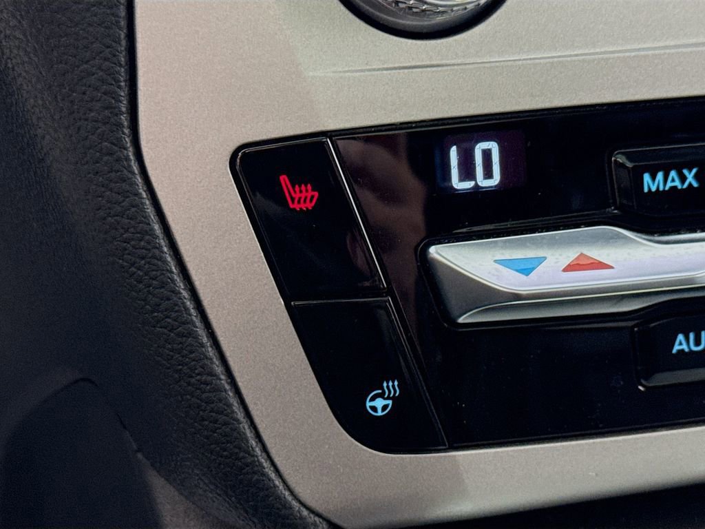 Certified 2021 Ford Explorer XLT w/ Equipment Group 202A image 20