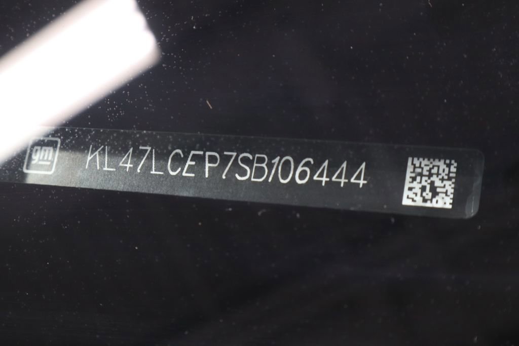 Used 2025 Buick Envista Avenir FWD image 37