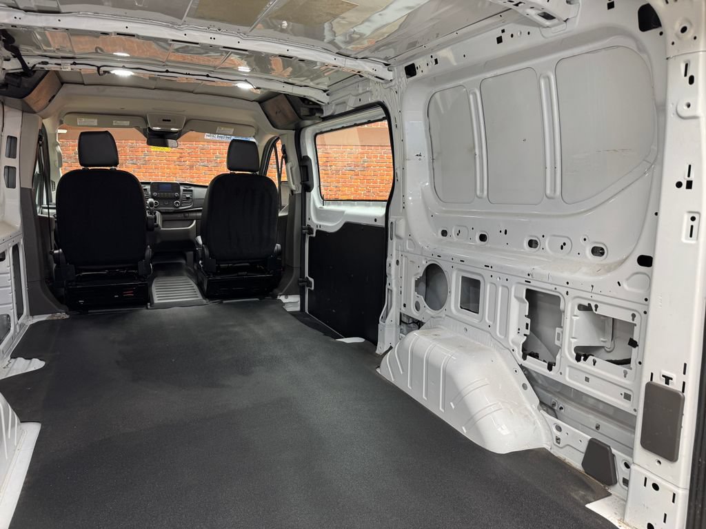 Certified 2023 Ford Transit 250 Low Roof RWD image 25