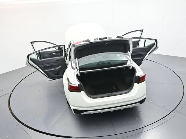 Used 2025 Nissan Altima 2.5 SV FWD image 45