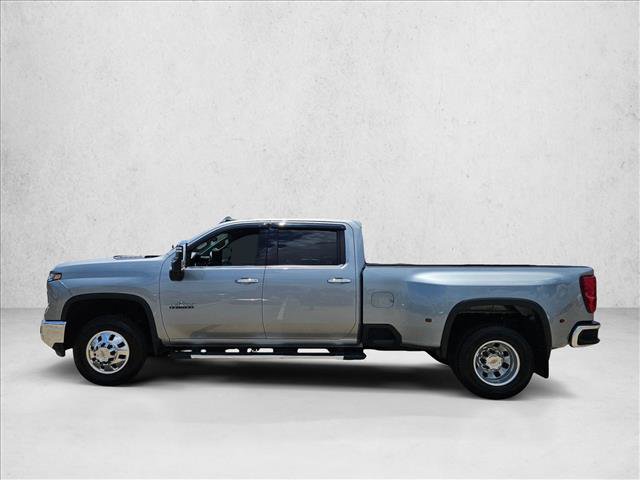 Used 2026 Chevrolet Silverado 3500 LTZ w/ LTZ Texas Edition AWD/4WD image 9