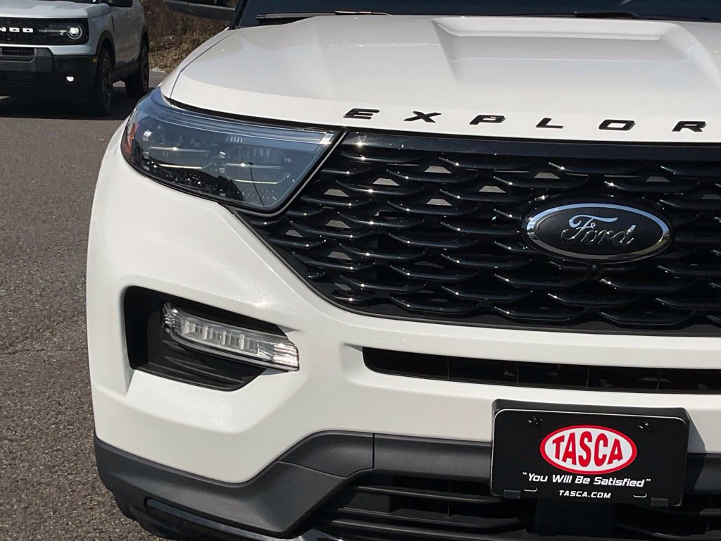Certified 2022 Ford Explorer ST-Line AWD/4WD image 2