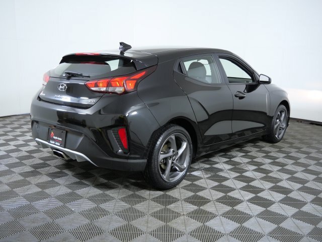 Used 2020 Hyundai Veloster 2.0 FWD image 4