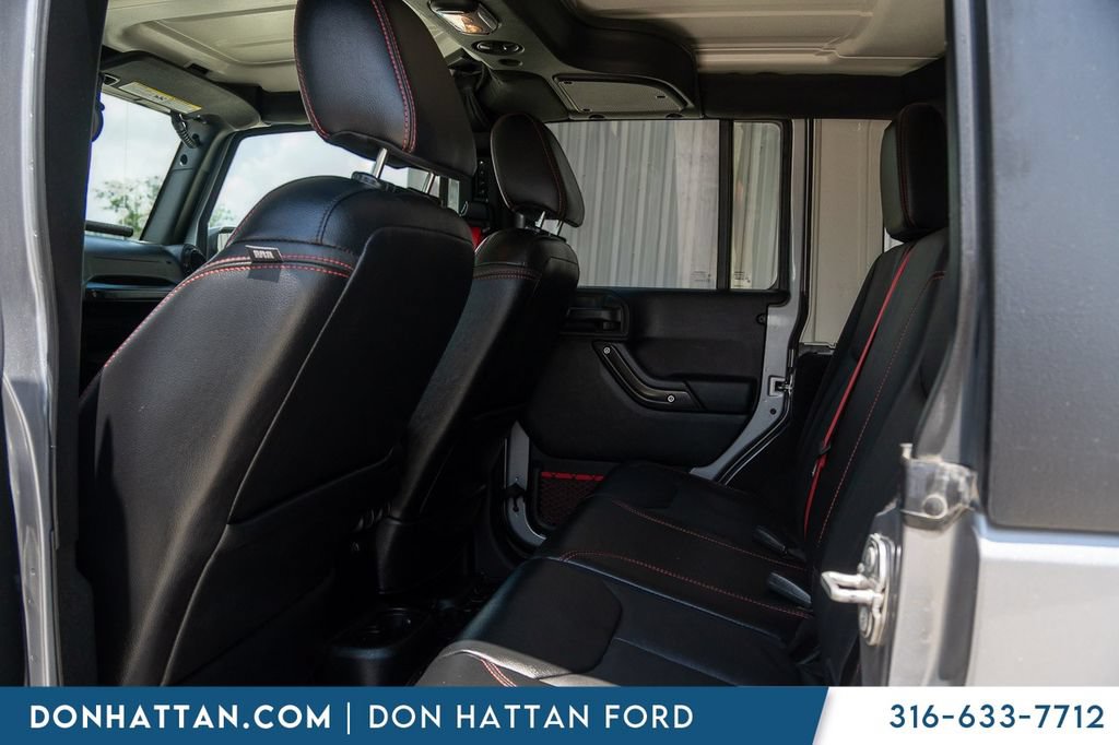 Used 2018 Jeep Wrangler Unlimited Rubicon AWD/4WD image 15