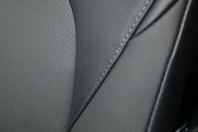Used 2025 Toyota Grand Highlander AWD image 15