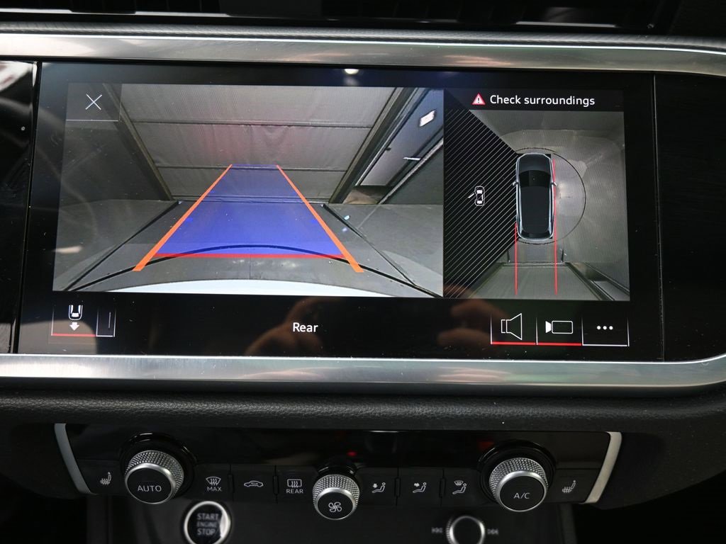 Used 2023 Audi Q3 2.0T Premium Plus w/ Premium Plus Package image 4