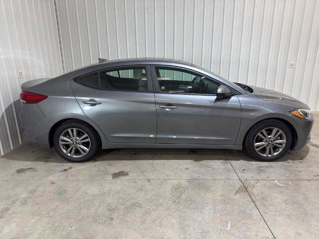 Used 2018 Hyundai Elantra SEL image 2