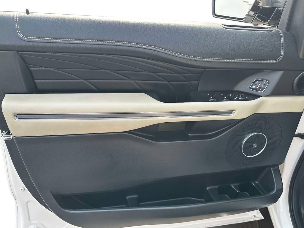 Certified 2019 Ford Expedition Max Platinum AWD/4WD image 9