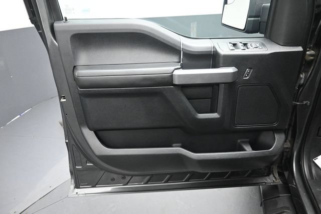 Certified 2018 Ford F150 XLT w/ Equipment Group 302A Luxury AWD/4WD image 19