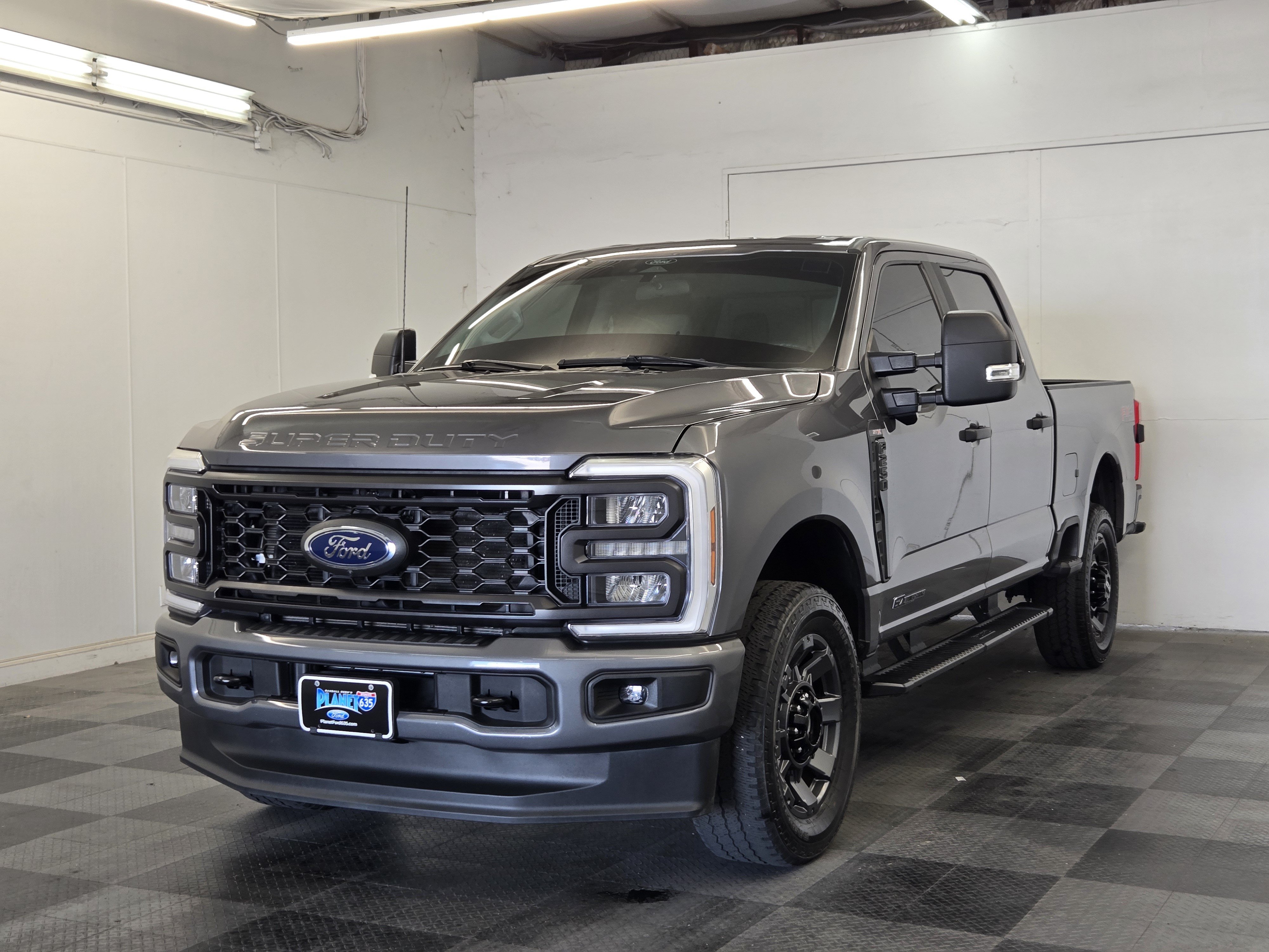 Certified 2024 Ford F250 XL w/ STX Appearance Package AWD/4WD image 4