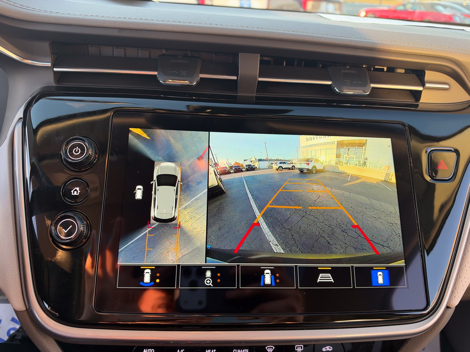 Used 2023 Chevrolet Bolt EUV Premier w/ Sun & Sound Package FWD image 22