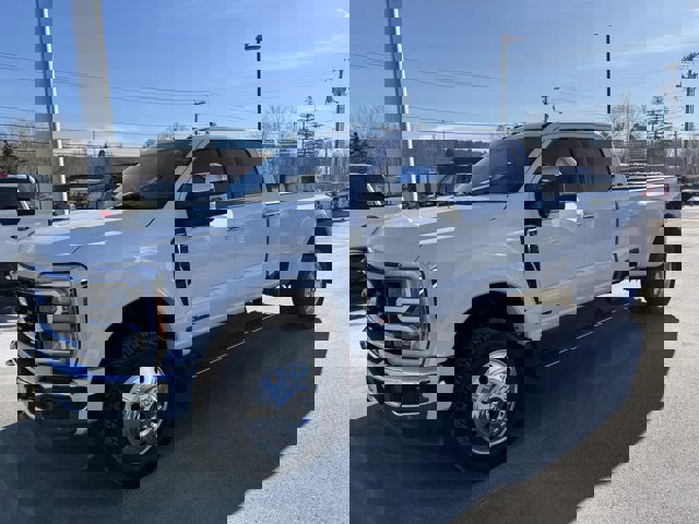 Certified 2023 Ford F450 Lariat w/ Lariat Ultimate Package image 14