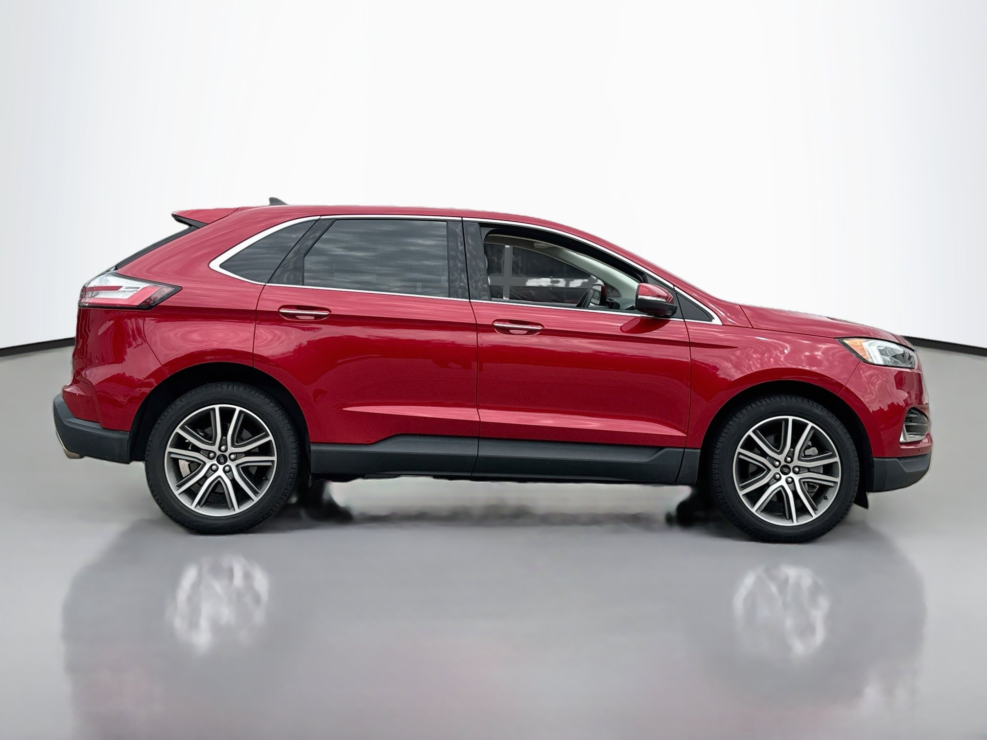 Certified 2024 Ford Edge Titanium w/ Equipment Group 301A AWD/4WD image 8