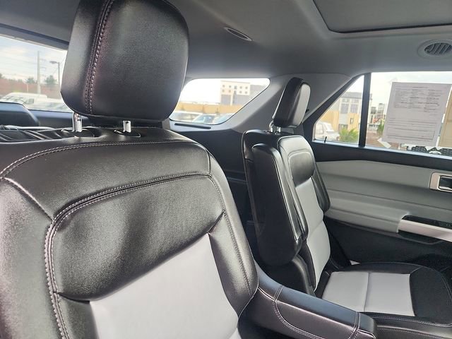 Certified 2023 Ford Explorer XLT w/ Equipment Group 202A image 30