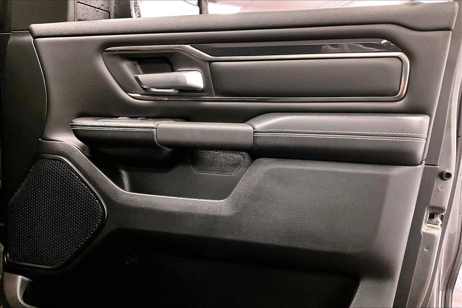 Used 2020 RAM 1500 Rebel image 23