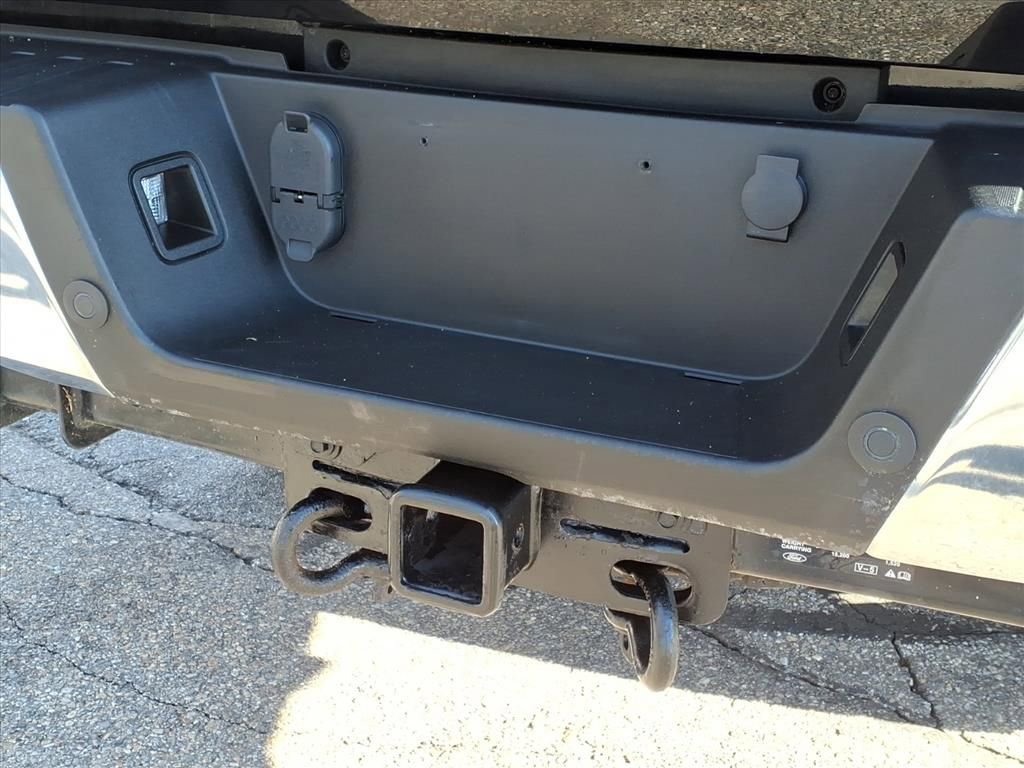 Certified 2020 Ford F250 XLT w/ Tremor Off-Road Package image 5