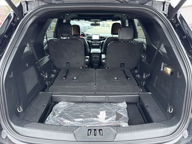 Certified 2024 Ford Explorer ST-Line w/ Class IV Trailer Tow Package AWD/4WD image 10