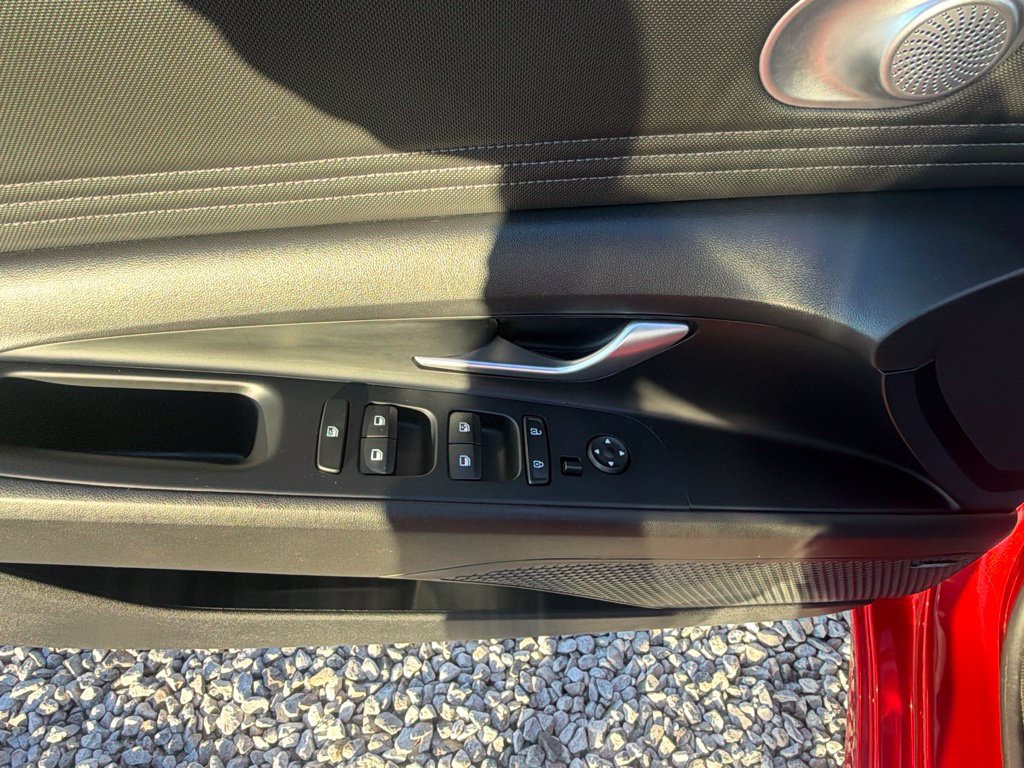 Used 2023 Hyundai Elantra Limited FWD image 27