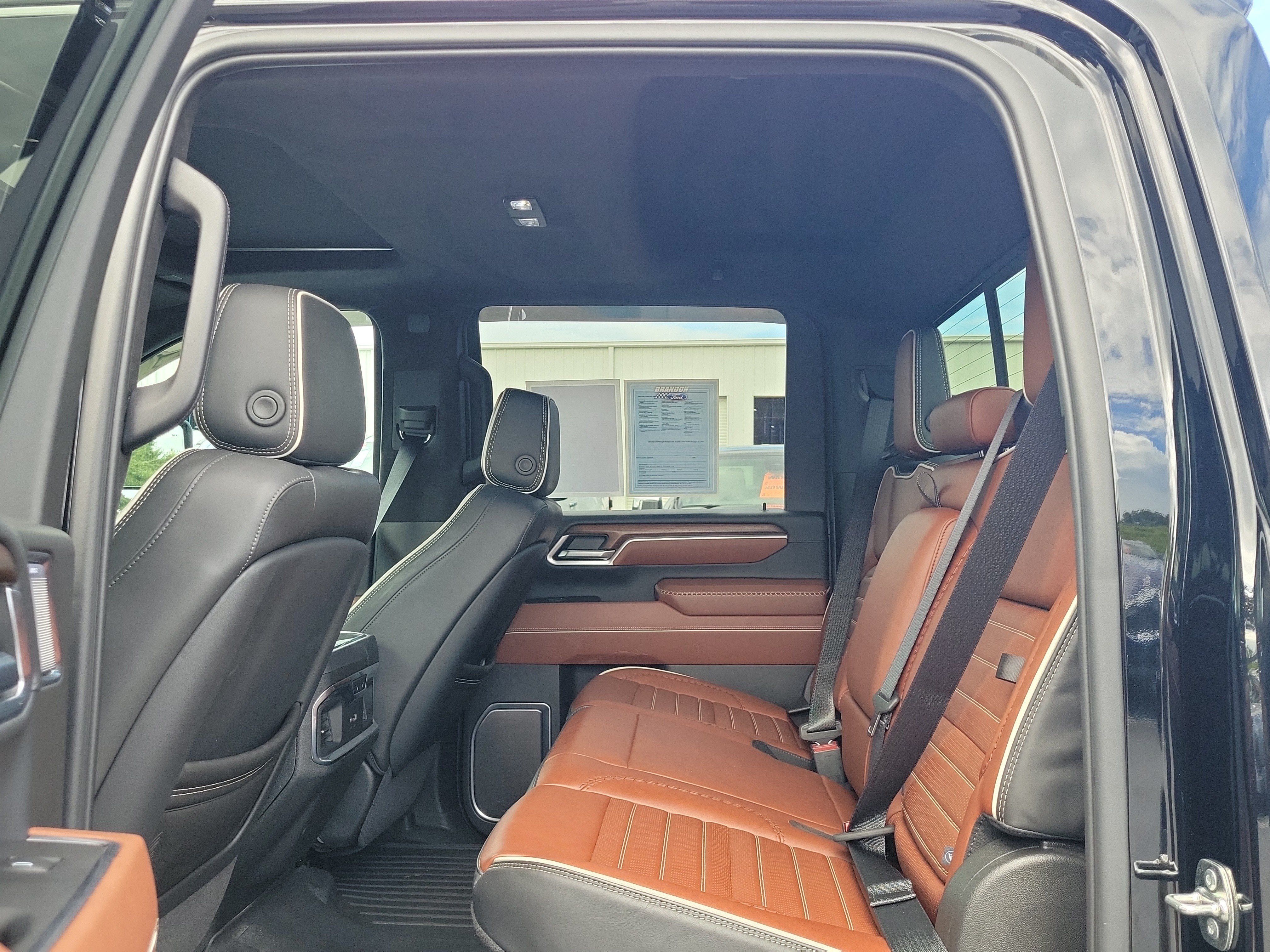 Used 2025 GMC Sierra 2500 Denali Ultimate AWD/4WD image 12