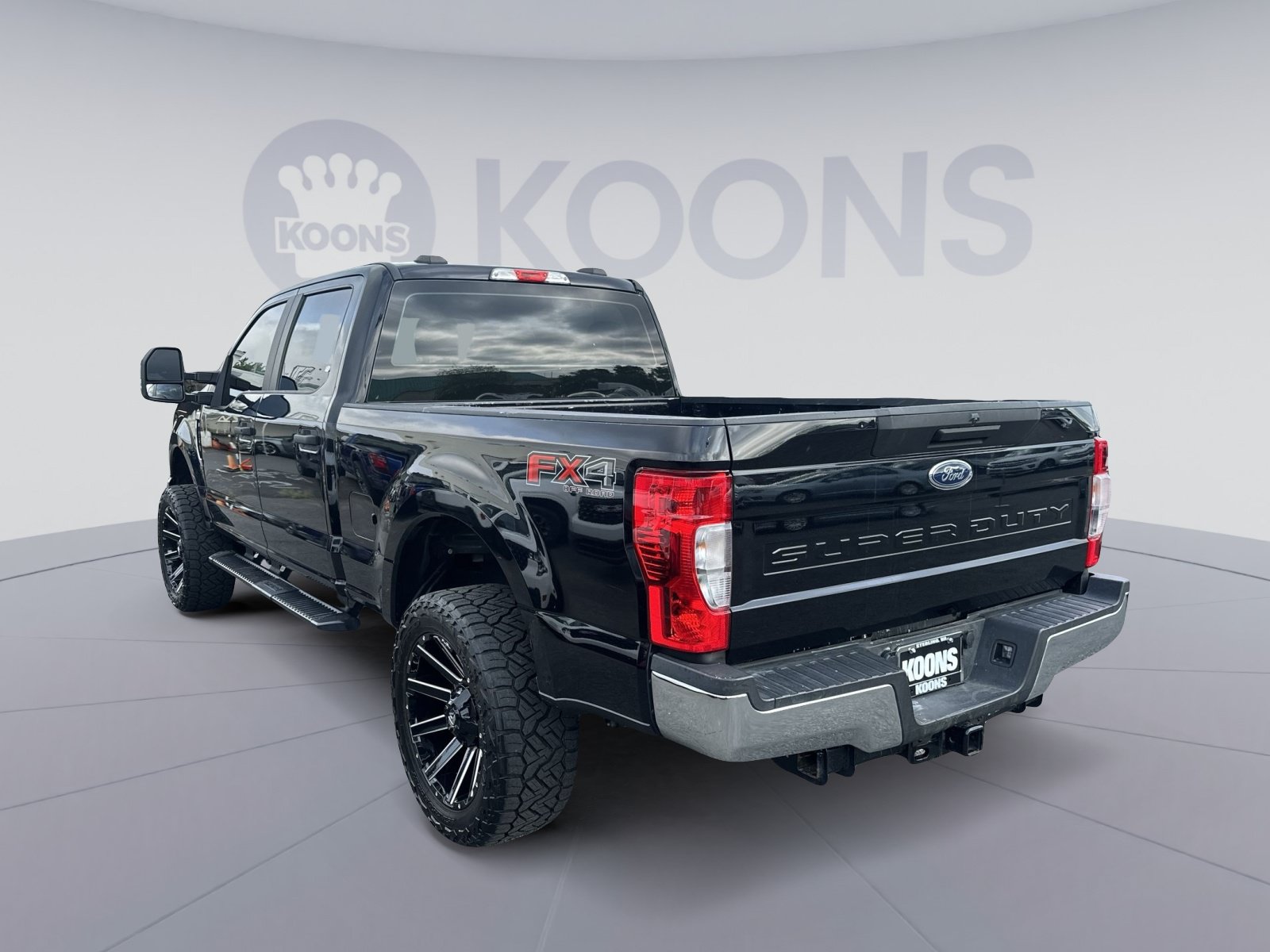 Certified 2021 Ford F250 XL w/ STX Appearance Package AWD/4WD image 14