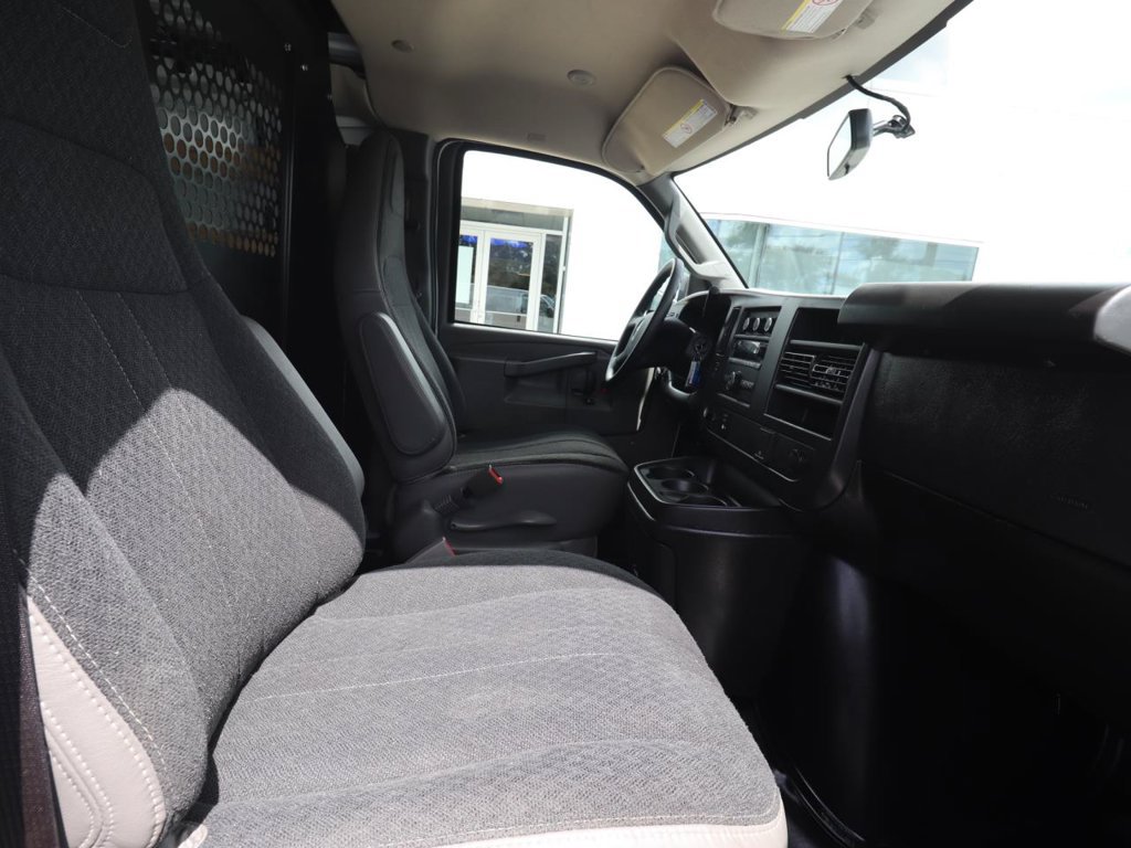 Used 2025 GMC Savana 2500 w/ Driver Convenience Package RWD image 9