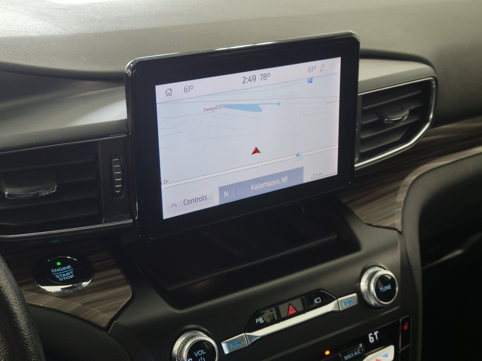 Certified 2020 Ford Explorer Limited AWD/4WD image 19