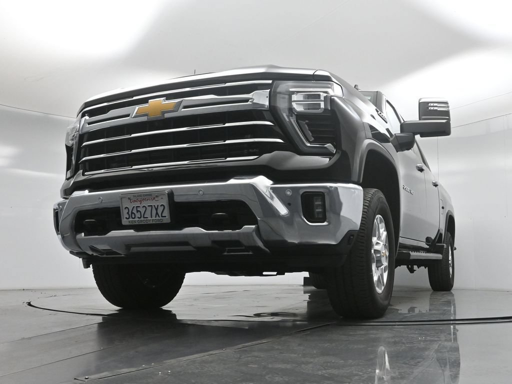 Used 2024 Chevrolet Silverado 2500 LTZ w/ LTZ Convenience Package AWD/4WD image 47