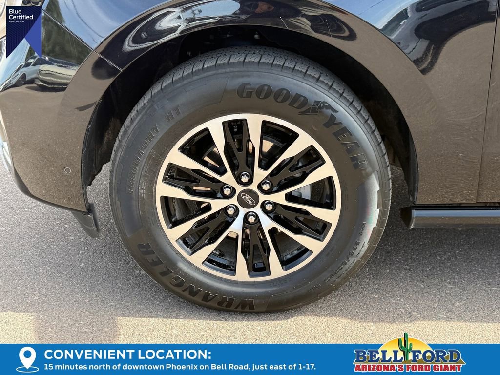 Certified 2025 Ford Expedition Platinum AWD/4WD image 5
