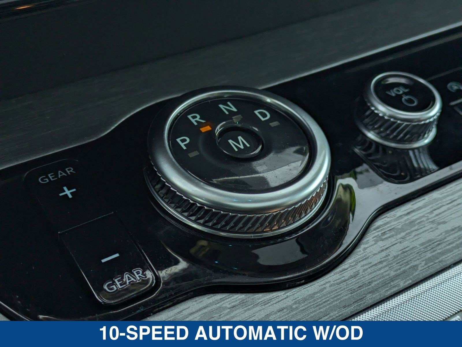 Certified 2025 Ford Expedition Max Platinum image 37