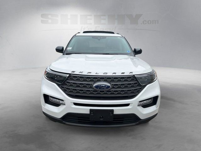 Certified 2023 Ford Explorer XLT w/ Equipment Group 202A AWD/4WD image 17