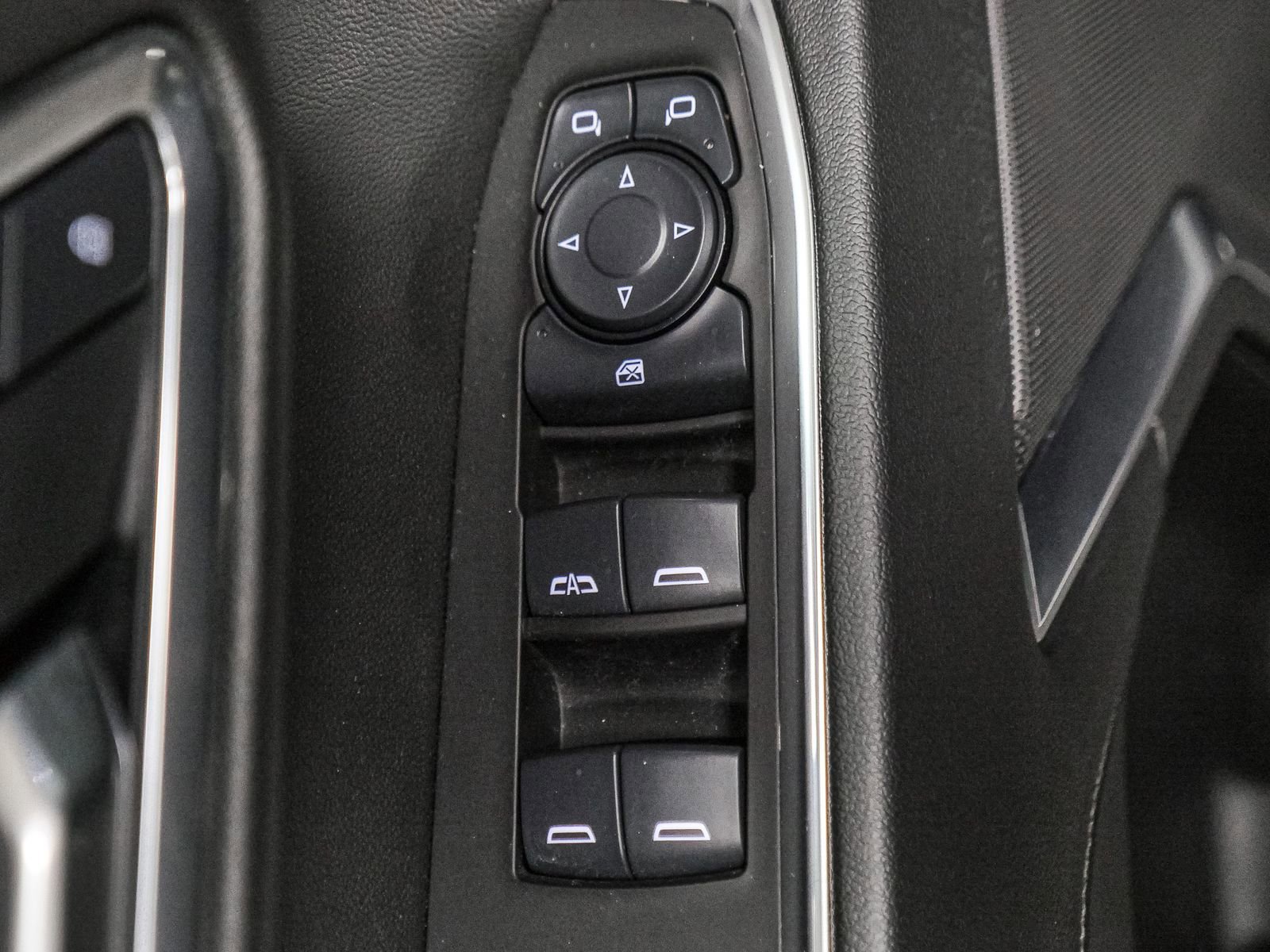 Used 2025 Chevrolet Silverado 1500 LT image 16