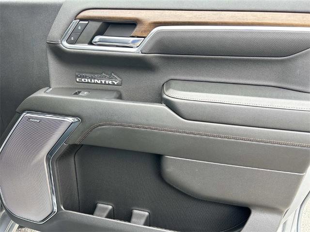 Used 2024 Chevrolet Silverado 1500 High Country w/ Technology Package image 22